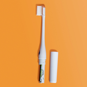 교체형 블루 LED 칫솔모와 2분 타이머가 장착된 전동 칫솔 - Product Image 5