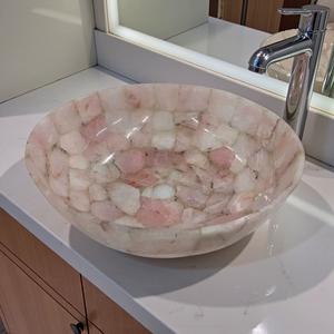 Lavabo de Baño de Cuarzo Rosa de Lujo, Lavamanos de Piedra Natural Hecho a Mano, Diseño Moderno, Duradero y Fácil de Limpiar para Hogares y Hoteles - Product Image 3