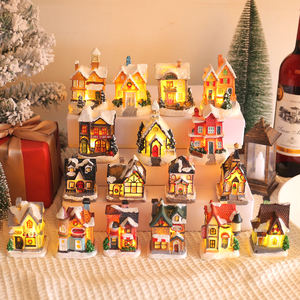Vente en gros Offre Spéciale de décoration de maisons de Noël <span class=keywords><strong>maison</strong></span> de village de Noël en résine avec lumière LED ornement de Noël - Product Image 2