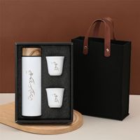 Kit de service de café arabe pour le Ramadan et l'Aïd, vente en gros, avec bouteille thermique SUS304 de 500 ml, deux tasses et couvercle effet bois, pour cadeaux du Golfe
