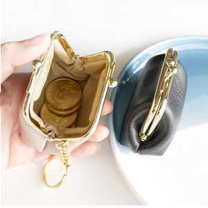 Handmade leather coin purse, <b>mini</b> coin purse, shell <b>bag</b>, headphone <b>bag</b>, jewelry organizer. - Product Image 4