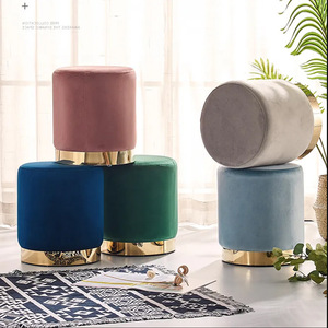 Chaises de salle à manger minimalistes pour la maison, rembourrées, en <span class=keywords><strong>fer</strong></span> <span class=keywords><strong>forgé</strong></span>, style moderne, tabourets en velours nordique pour hôtel - Product Image 1