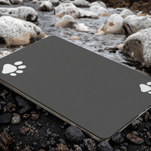 Tapis pour chien antidérapant rectangulaire de luxe avec motif d'empreintes de pattes d'animaux, matériau en cuir écologique, toutes saisons - Product Image 3