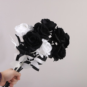 Costume de Fête des Morts d'Halloween, <span class=keywords><strong>Fausse</strong></span> <span class=keywords><strong>Fleur</strong></span> de Rose Noire et Blanche en Soie d'Imitation Sombre - Product Image 2