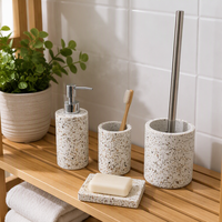 Ensemble de 4 accessoires de salle de bain modernes en résine écologique : distributeur de savon, gobelet porte-brosse à dents, porte-brosse WC et décoration intérieure