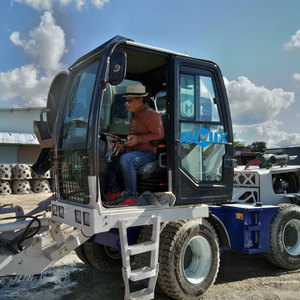 3.5CBM par lot auto chargement ciment bétonnière camion Caes en Indonésie - Product Image 5