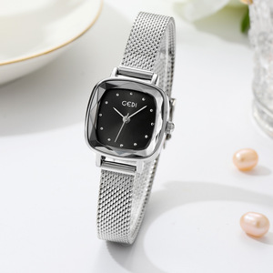 Montre à quartz pour femme, style INS, cadran carré, petite taille, mode rétro, tendance, simple et élégante, pour influenceuses. - Product Image 2