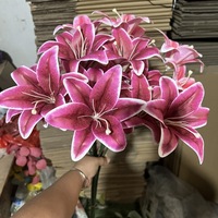 3 Tangkai Bunga Lily Palsu Buatan untuk Dekorasi Pernikahan, Hotel, Rumah, Grosir, OEM, Warna Kustom, Tekstur Kelopak Realistis, Batang Berperekat