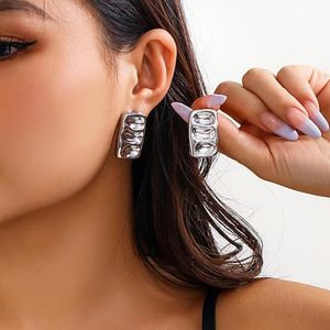 Pendientes Geométricos Rectangulares con Diseño Martillado en Oro, Acero Inoxidable 18K, Joyería de Moda - Product Image 2