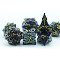 Jeu de dés en alliage de zinc mica coloré en forme de feuille personnalisé avec numéro en or pour les jeux Rpg Donjons et Dragons