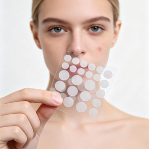 Patchs hydrocolloïdes invisibles personnalisés OEM à l'huile d'arbre à thé pour l'élimination des boutons d'acné, autocollants de pansement pour l'acné, pansements pour boutons. - Product Image 1