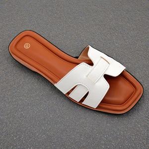 Sandalias Planas y Chanclas de Verano 2025 en Oferta para Mujeres, Ideales para un Paseo Relajante - Product Image 3