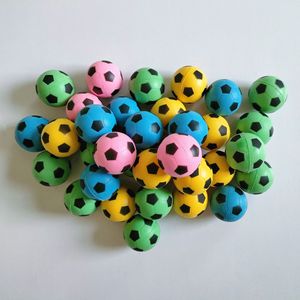 Balle élastique pour animaux de compagnie en mousse de latex naturel couleur football chat morsure jeu interactif balle de jouet peut être personnalisé couleur emballage - Product Image 6