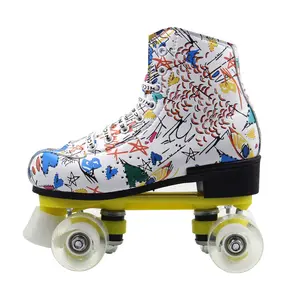 Fashion design Rink roller skating shoes transparent flash wheel super fiber leather quad roller skates