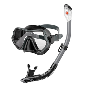 Ensemble de masque de plongée classique pour adultes en Chine, jupe en caoutchouc de silicone, masque de pêche <span class=keywords><strong>sous</strong></span>-marine avec combinaison de plongée noire pour adultes - Product Image 4