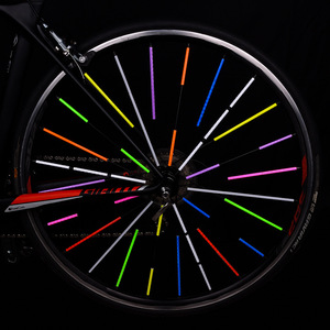 12 Piezas/Bolsa, Adhesivos Reflectantes para Radios de Bicicleta, Tiras de Tubo con Luz de Advertencia, Kit de Seguridad Reflectante para Ciclismo de Montaña, 7.5 cm - Product Image 4