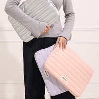 Housse d'ordinateur portable moderne en coton de bonne qualité, portable, taille et logo personnalisés, avec housse imperméable pour les professionnels