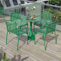 Ensemble de table et de chaises en métal empilables colorées pour l'extérieur, pour cafés et restaurants commerciaux, rose, bleu ciel, vert fluorescent