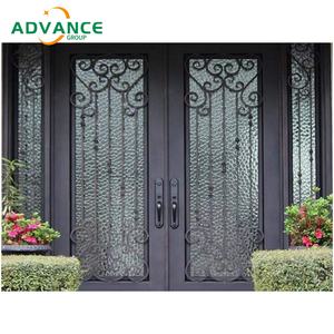Elegante Scrollwork Premium <span class=keywords><strong>Puerta</strong></span> <span class=keywords><strong>de</strong></span> patio <span class=keywords><strong>de</strong></span> <span class=keywords><strong>hierro</strong></span> forjado para patio Balcón <span class=keywords><strong>Terraza</strong></span> con acabado negro recubierto <span class=keywords><strong>de</strong></span> polvo Protección UV - Product Image 4