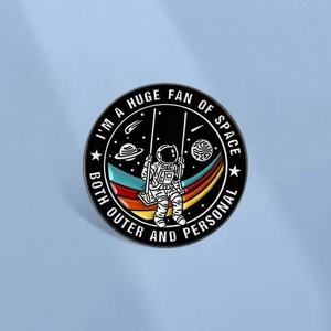 Broche de Astronauta de Ciencia Ficción Personalizado, Aleación de Zinc, Chapado en Níquel Negro, para Regalo de Graduación, Joyería - Product Image 3