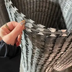 Factory Wholesales Galvanized Razor Concertina Barbed Wire Mesh Fence For Security Fence Galvanize Razor Barbed Wire