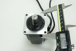 SERVOMOTOR AC YASKAWA SGMAH-02AAA21 USADO, 200W - Product Image 4