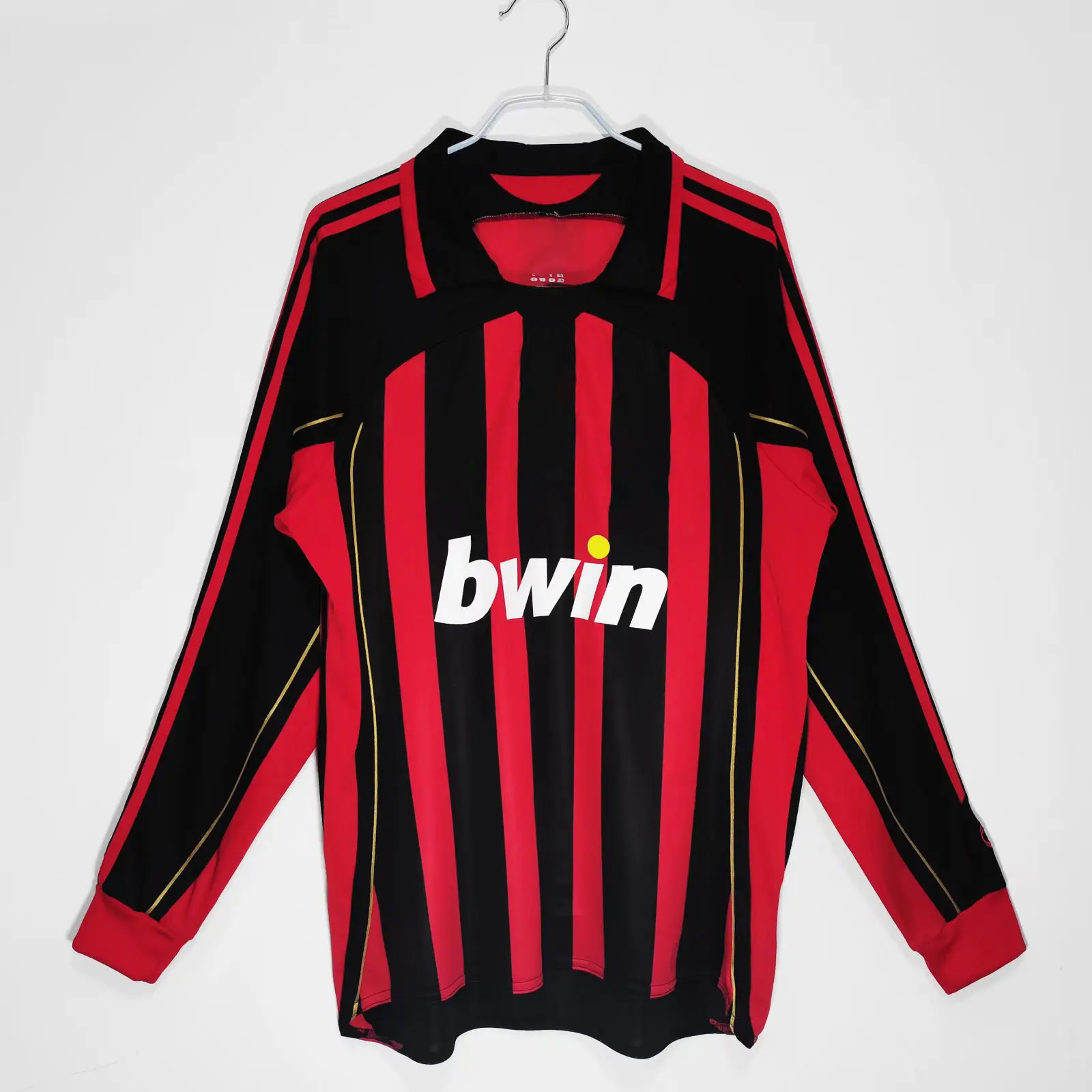 Maillot de football vintage Hot A Premium 2006-2007 Kaka logo C personnalisé et maillot rétro numérique Milan Inzaghi