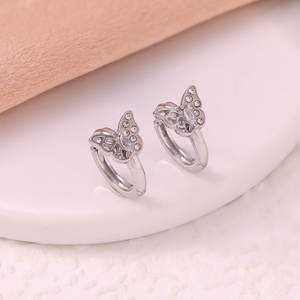 Pendientes de mariposa pequeños y delicados para mujer, en acero inoxidable 316L, chapados en oro PVD de 14k/18k, color oro personalizado. - Product Image 5