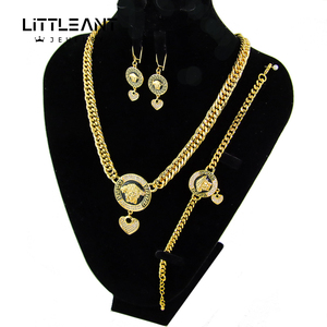 Thiết Kế Hợp Thời Trang Zircon Đá Mạ Vàng Trang Sức <span class=keywords><strong>Set</strong></span> Đồng Zircon 3Pcs Trang Sức <span class=keywords><strong>Set</strong></span> Với Mặt Dây Chuyền Trái Tim - Product Image 2