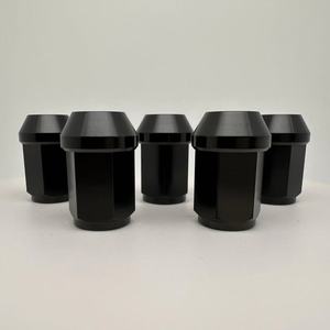 Gr5 Ti6al4v Hex 19Mm M14 X1.5 Mm Đóng <span class=keywords><strong>End</strong></span> Đen Titan Bánh Xe <span class=keywords><strong>Nut</strong></span> Cho Xe - Product Image 3