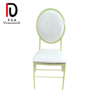 Chaises de banquet chiavari en métal transparent et doré en résine pour mariage avec coussins
