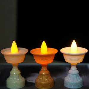 Vela Electrónica LED sin Llama, a Pilas, con Función Intermitente, Ideal para Decoración del Hogar y Festividades - Product Image 3