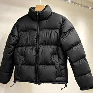 Blouson matelassé léger en coton pour homme, col montant, style urbain, personnalisable, vente en gros OEM - Product Image 4