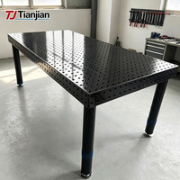 Table de soudage modulaire 3D D16 de haute précision en acier nitrué avec système de fixation pour assemblage précis et plateforme de travail