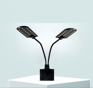 Lampe LED d'aquarium à double tête flexible, à intensité variable, spectre complet, pour la croissance des plantes, idéale pour les petits aquariums et les paysages aquatiques. - Product Image 5