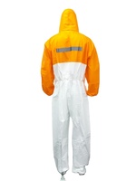 Combinaison jetable pour adulte en tissu non tissé de couleur orange vif, certifiée CE, avec bandes réfléchissantes, chevilles élastiques, manches longues