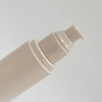 Vente en gros bouteille de lotion mate personnalisée en plastique rose avec bouchon forme ronde épaule plate cils à fond plat bouteilles cosmétiques de luxe
