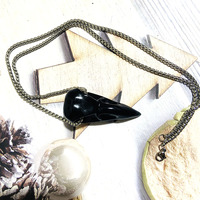 Großhandelspreis Handgeschnitzter Natürlicher Obsidian Rabenschädel Anhänger Reiki Halskette Heilende Handwerkskunst