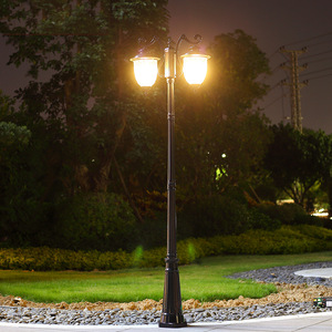 โคมไฟสนามเหล็กกลางแจ้ง LED แสงวอร์มไวท์ โคมแก้ว IP66 AC 220V 2700K พร้อมเซ็นเซอร์ตรวจจับความเคลื่อนไหว รับประกัน 10 ปี ใช้พลังงานแสงอาทิตย์ - Product Image 1