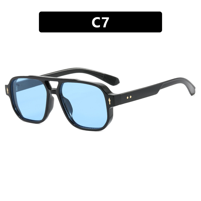 C7