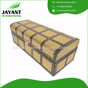 Cajas de joyería de madera hechas a mano con acabado de cuero Artificial de Color dorado - Product Image 2