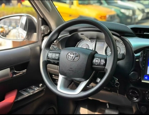 Hilux 2.8L Turbo Diesel Doppia Cabina Pickup con Trasmissione Automatica <span class=keywords><strong>EURO</strong></span> 5 Veicolo Commerciale Tutto Terreno Guida a Sinistra - Product Image 5