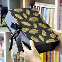 Boîtes cadeaux de luxe personnalisées en carton en forme de livre pour bijoux, montres, lunettes, avec impression UV, ruban, couvercle à rabat et nœud, emballage pliable
