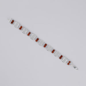 Bracelet élégant de style classique en cristal naturel et argent 925 embossé, unisexe, fabriqué en Inde - Product Image 1