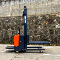 Empileur électrique à double levage Entrepôt extérieur Logistique Chariot élévateur à palettes de 1.5 tonnes Piles de chargement et de déchargement hydrauliques