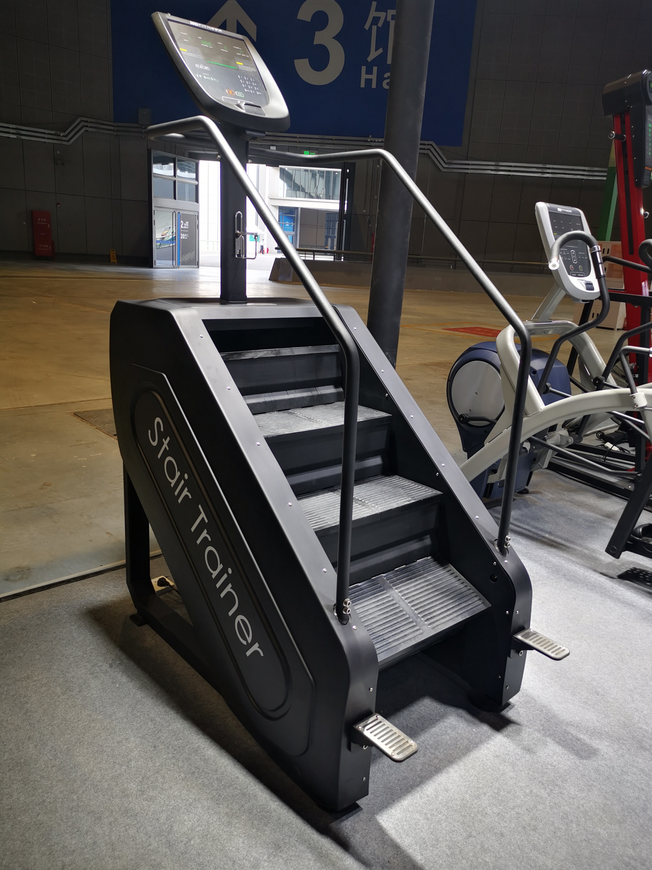 昇降マシン Genie ZX 135/70 – Quick Reach