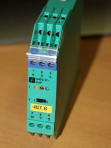 Yeni Orijinal Hazır İzolasyon Amplifikatörü Khd2-st-ex1.<span class=keywords><strong>p</strong></span> Plc Programlama Kontrol Cihazı - Product Image 1