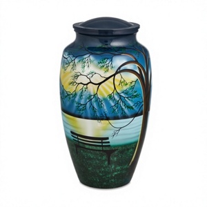 Urnas de cremación de latón verde con flores en relieve para cenizas humanas Bolsa de terciopelo gratis - Product Image 1