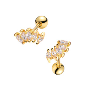 ต่างหูแฟชั่นแบบติดหู โลหะผสมสังกะสี ประดับคริสตัล รูปดอกไม้ ใบไม้ ดาว ของขวัญเครื่องประดับสำหรับผู้หญิง ต่างหูขนาดเล็กแบบเจาะ - Product Image 3