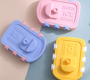 Moule à glace en silicone sans BPA en forme d'animaux mignons, capacité 6 sorbets, pour la fabrication de bâtonnets glacés DIY pour enfants et usage domestique - Product Image 6